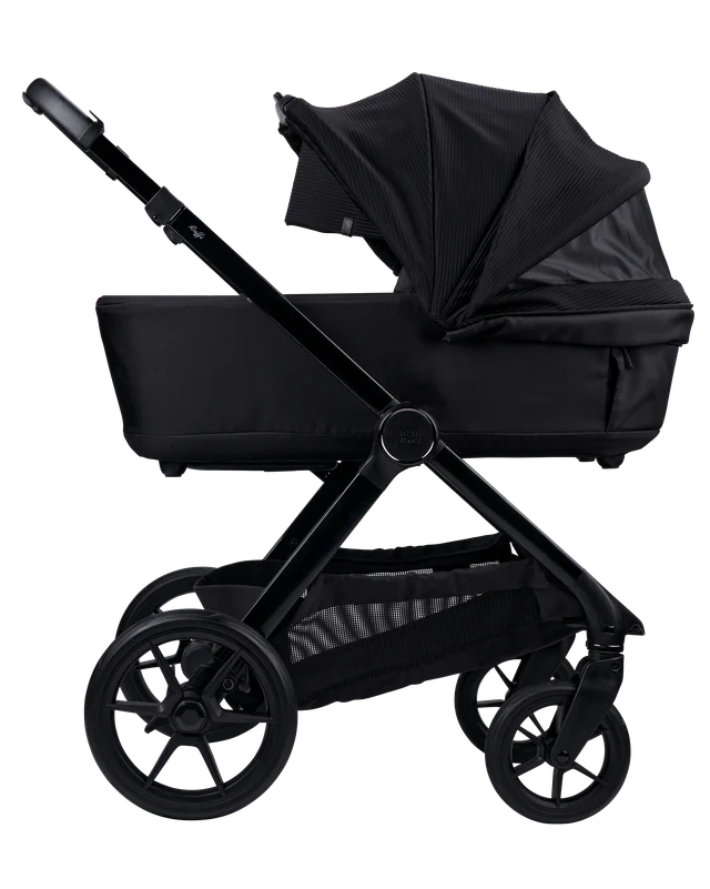 12 pc Raffi MKII Travel Bundle with spin car seat & Isofix base - Image 10
