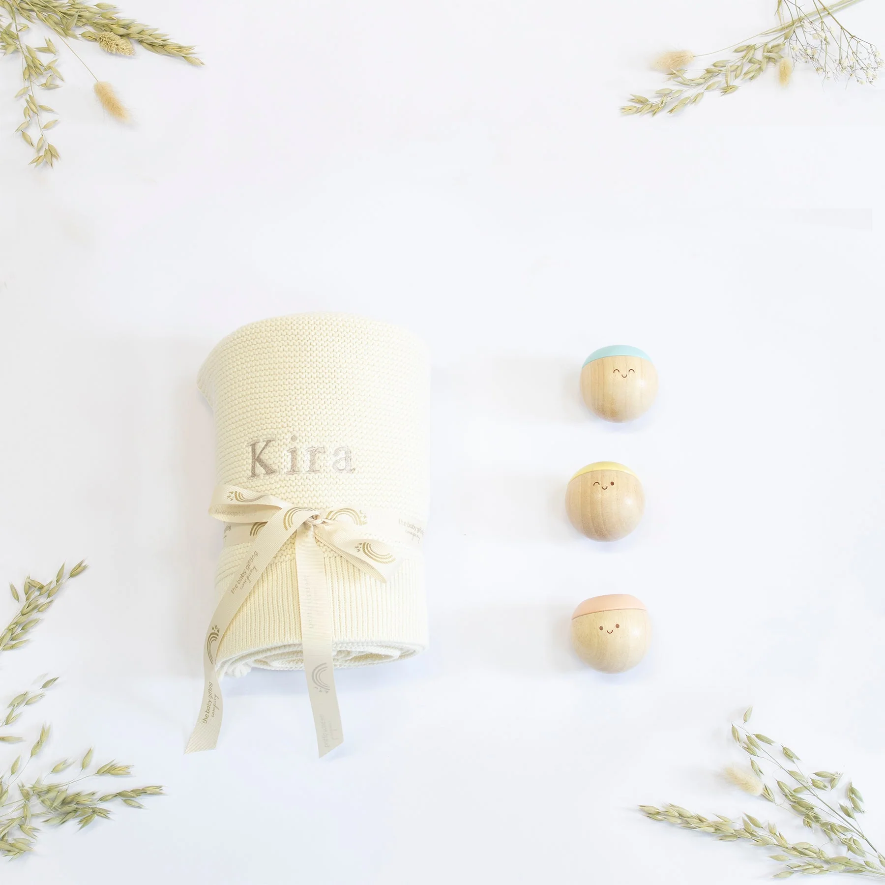 BLANKET AND SENSORY BALLS GIFT SET - Image 2