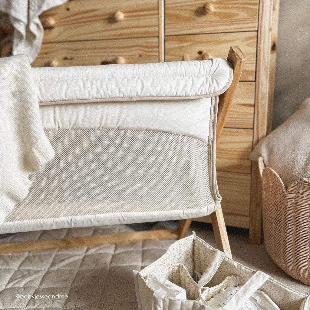 Clair De Lune Organic Folding Crib - Image 8