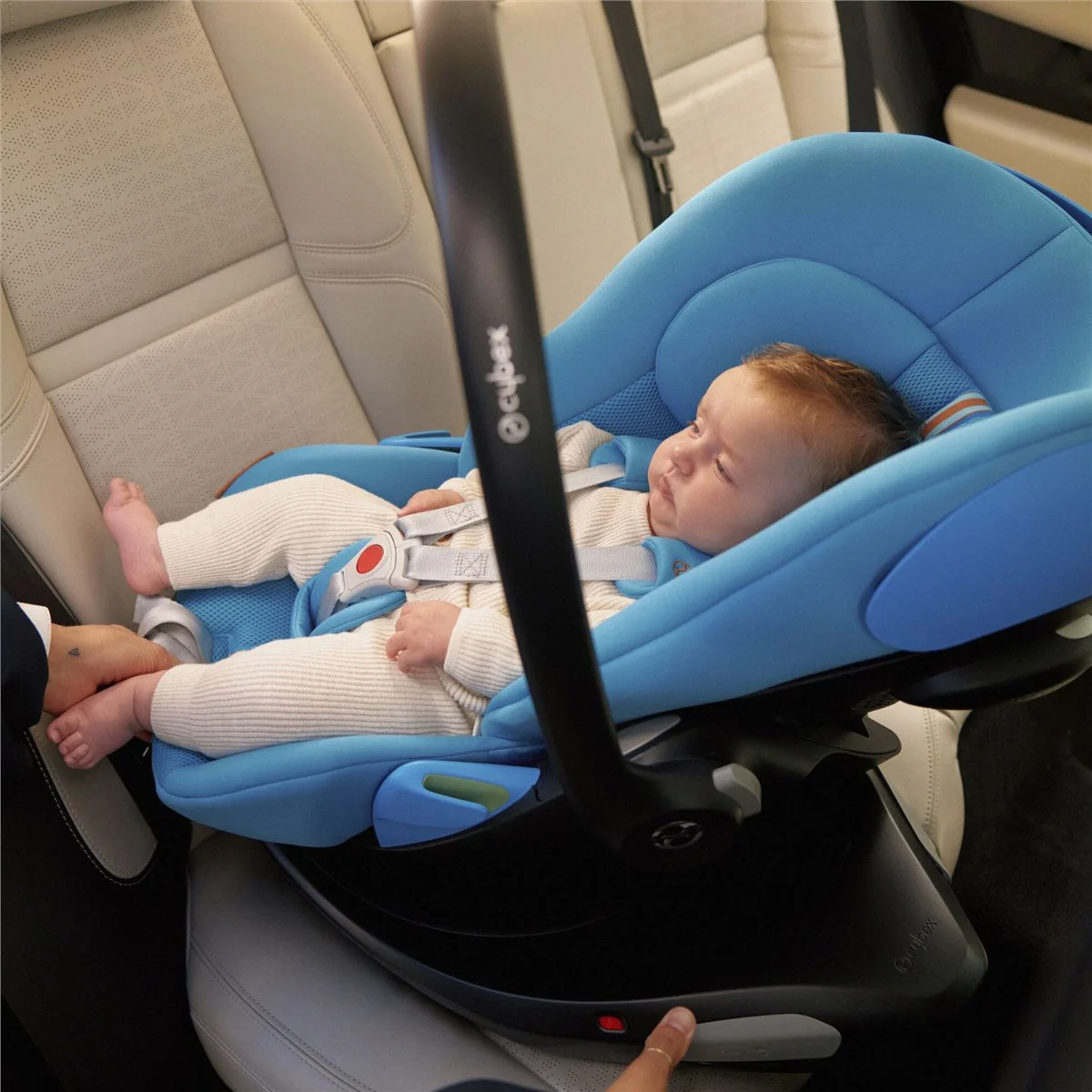Cybex Base G 360 Rotating ISOFIX Car Seat Base - Image 8