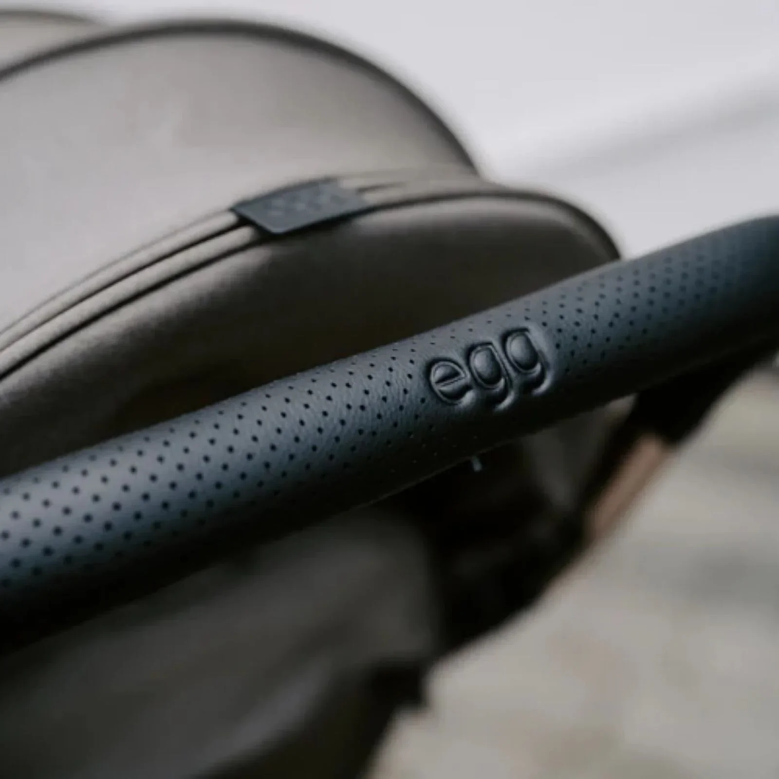 eggZ® Stroller - Carbonite - Image 18