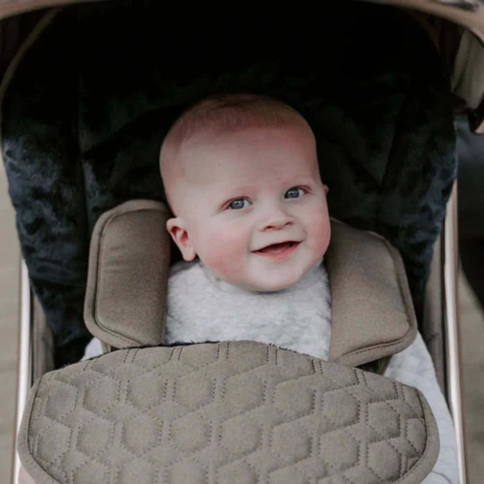eggZ® Stroller - Carbonite - Image 20