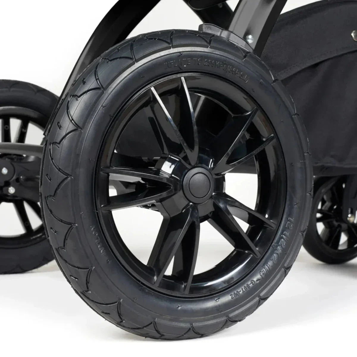 Ickle Bubba Stomp Luxe Travel System with i-Size Stratus Car Seat & ISOFIX Base 12 pcs - Black & Woodland & Tan - Image 18