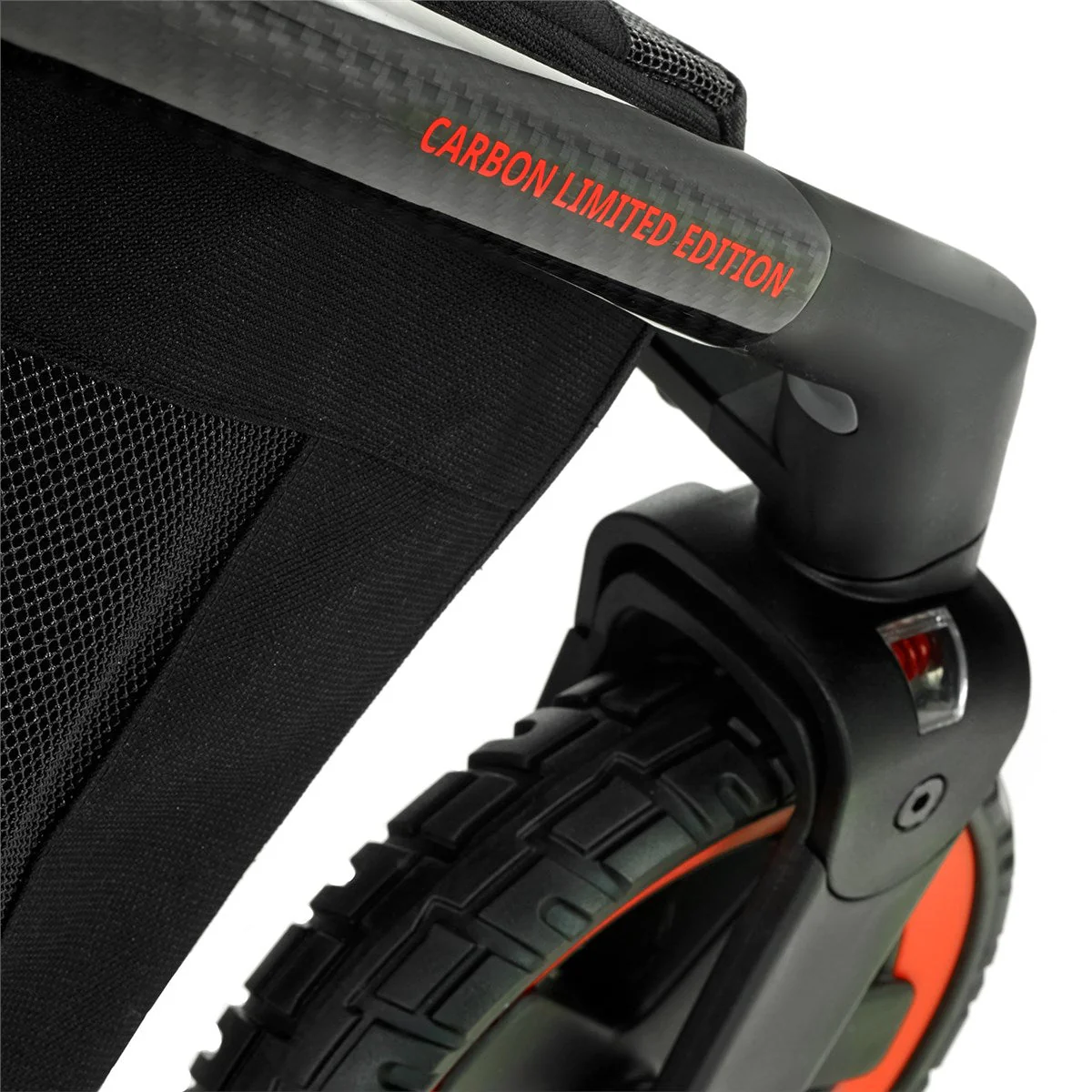Jané Limited Edition Crosslight Pro Carbon 3in1 Travel System with Koos Car Seat - Image 6