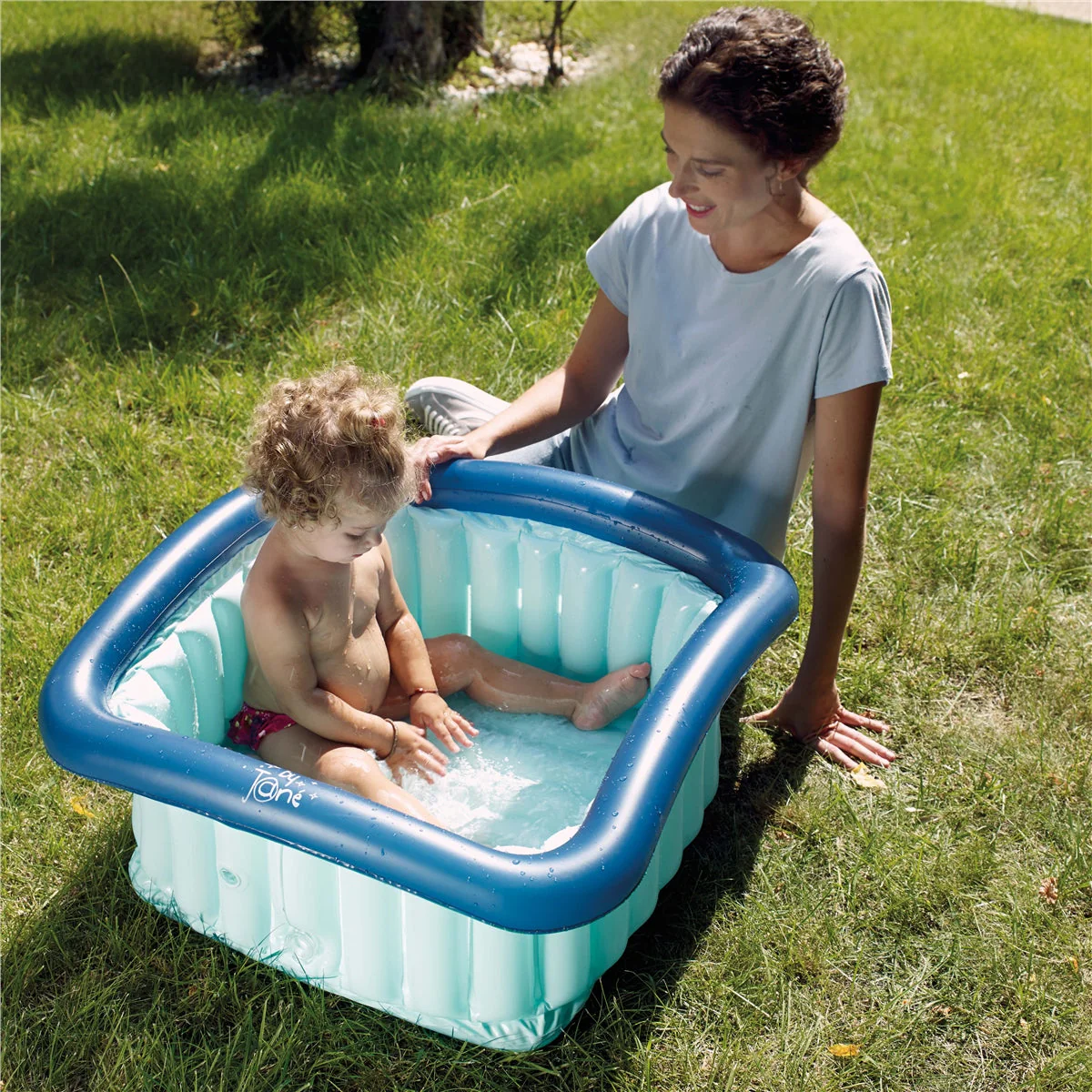 Jané Square Inflatable Bath Tub – Fits Shower Trays, 70L, 0–5 Years - Image 3