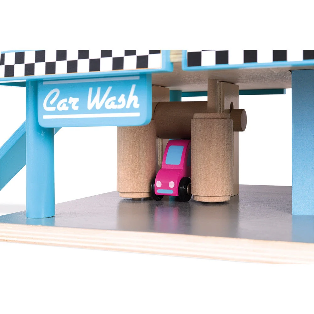 Janod Petrol Station Playset - Image 6
