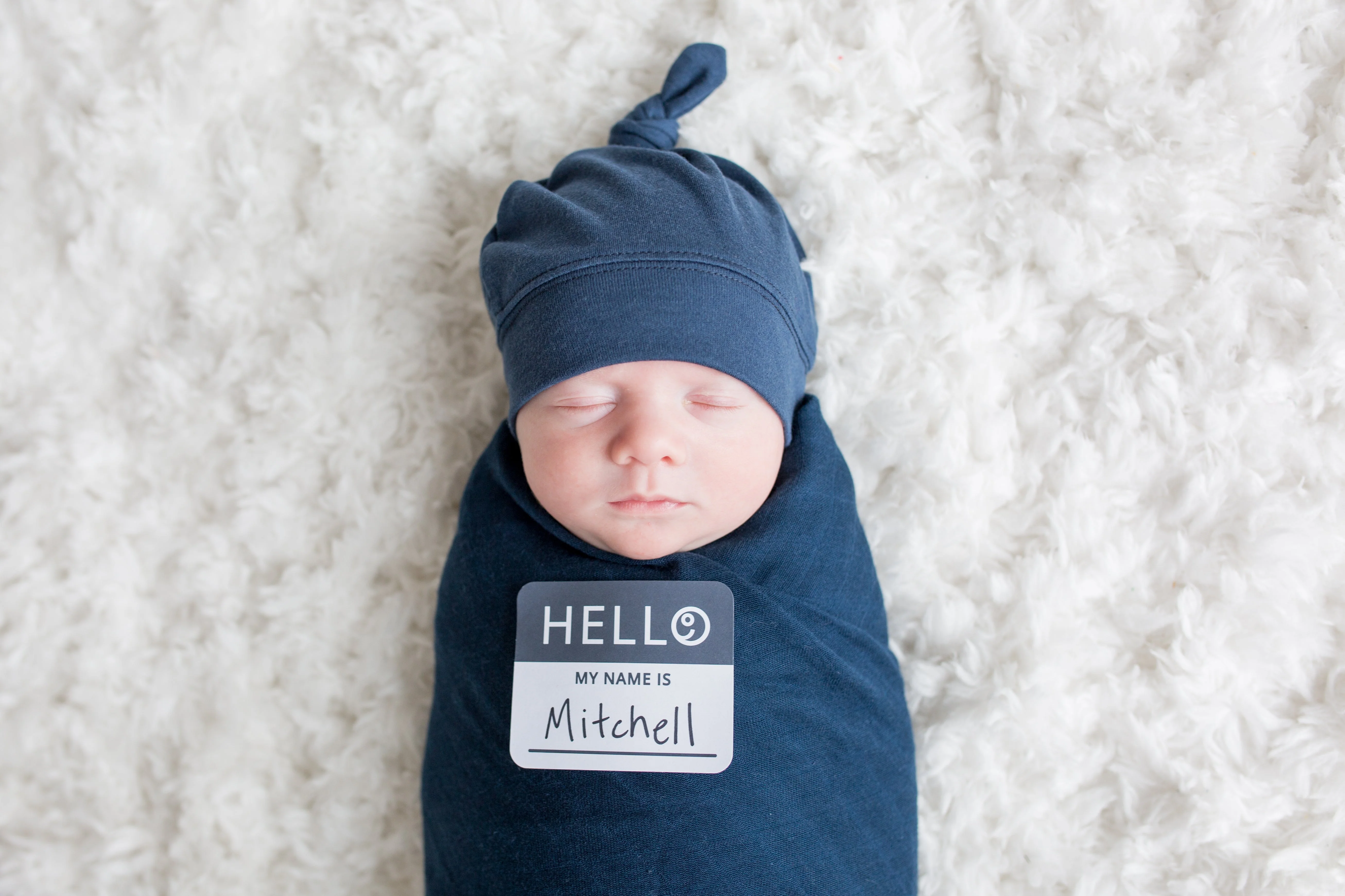 Lulujo - Bamboo Hat and Swaddle Blanket Gift Set - Navy - Image 3