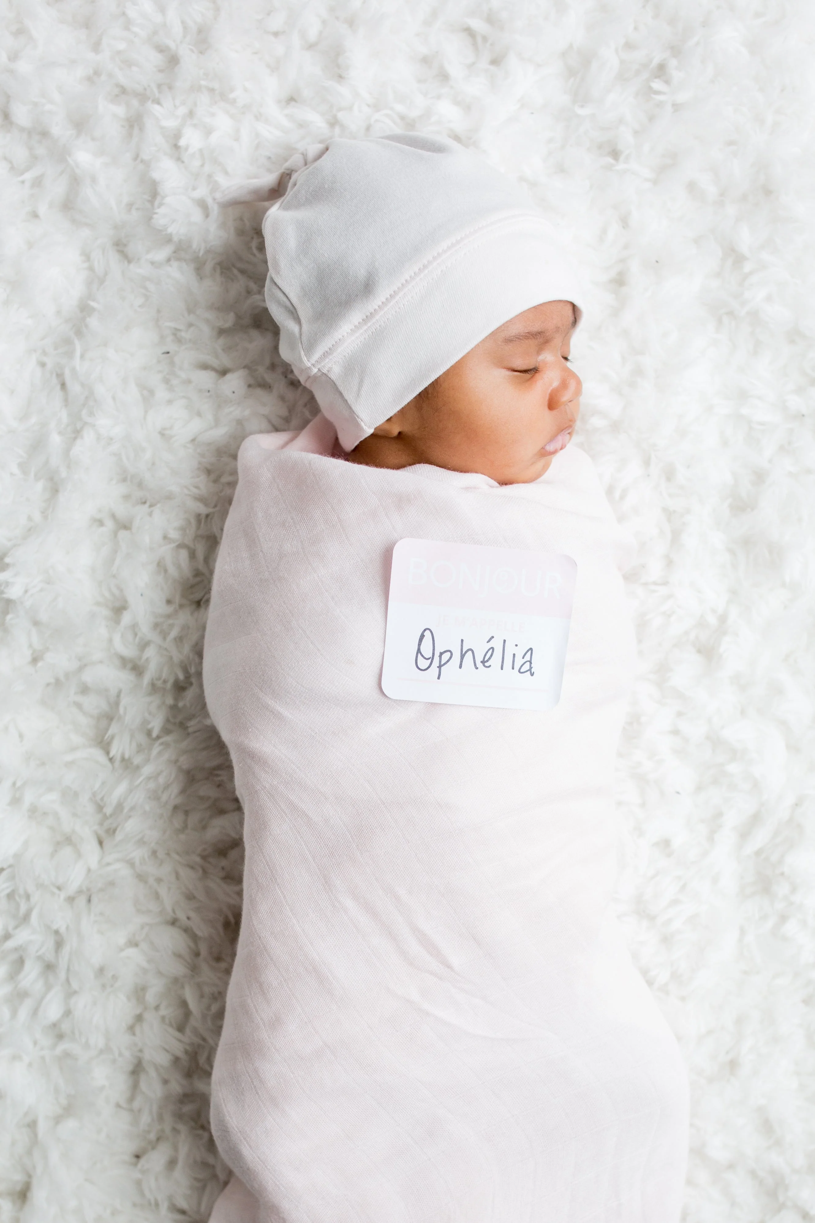 Lulujo - Bamboo Hat and Swaddle Blanket Gift Set - Pink - Image 4