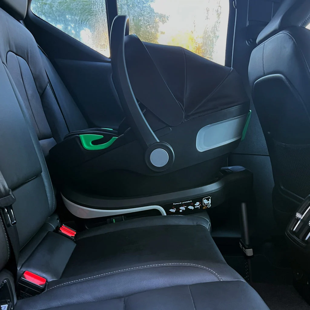 My Babiie iSize Infant Carrier and Isofix Base - Image 3