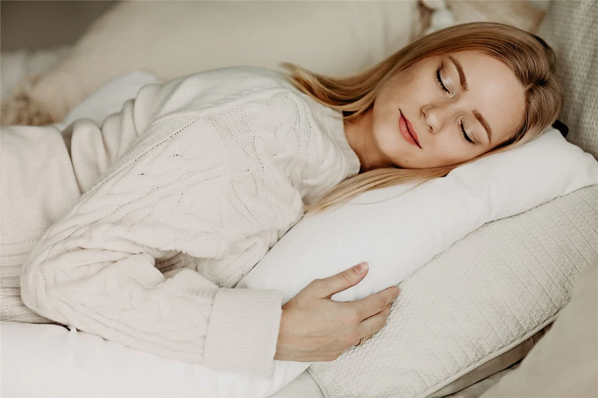 Noordi 2in1 Deluxe Baby Nest & Maternity Pillow with Silver-Ion Cotton, White - Image 25