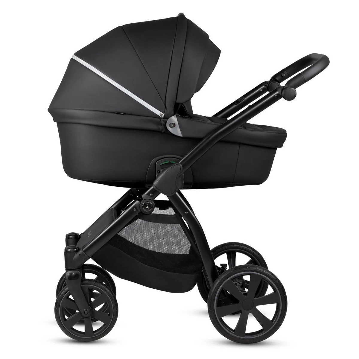 Noordi Fjordi V1 Leather 3-in-1 Travel System – Eco-Leather Pram with ThermoCot™ & i-Size Car Seat - Image 17