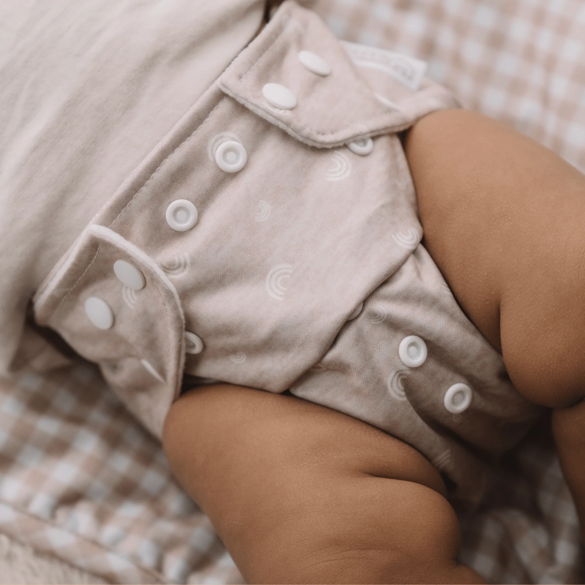 One Size All-In-One Reusable Cloth Nappy - Rainbow Oatmeal - Image 5