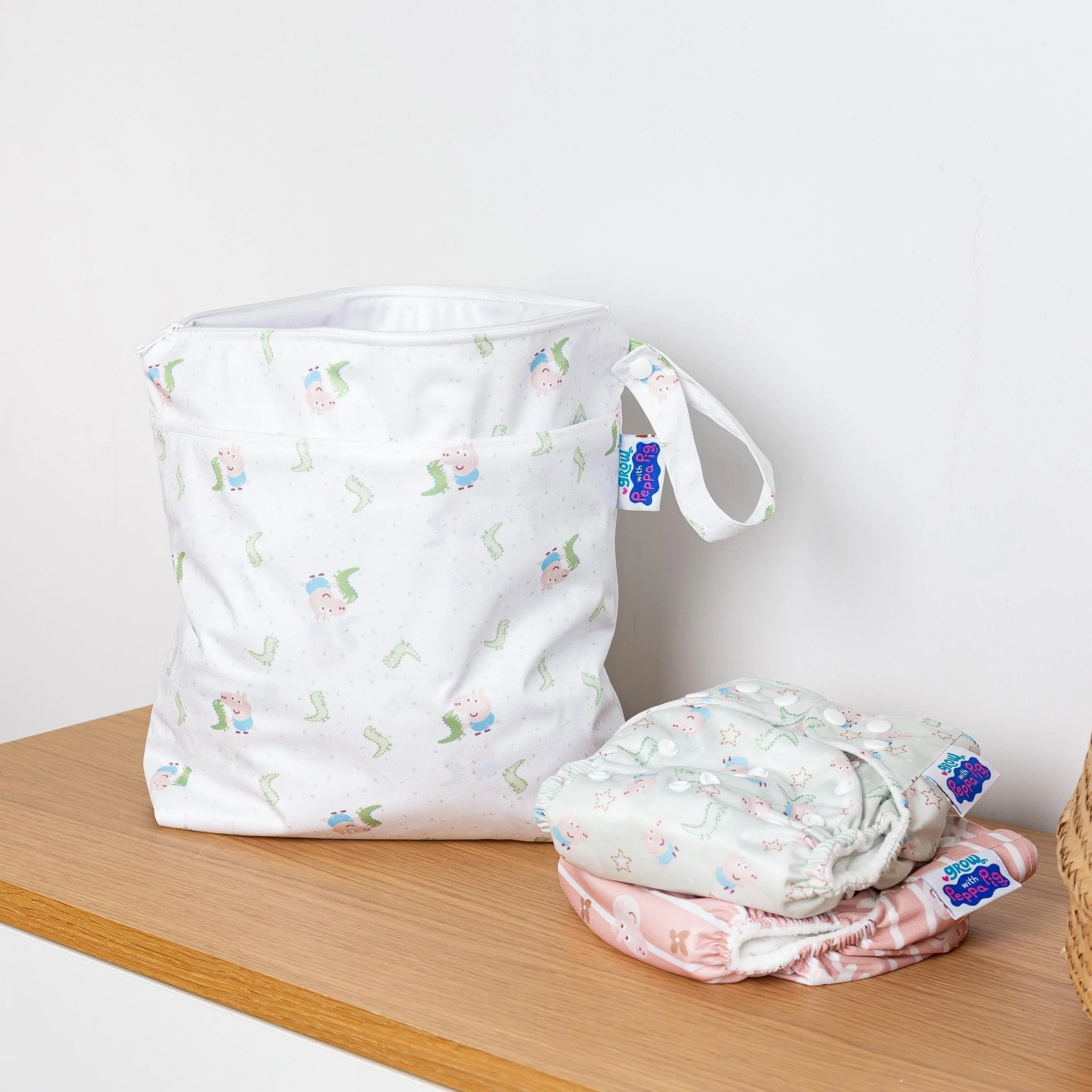 Peppa Pig Grab & Go Nappy Wet Bag - George & Mr.Dinosaur | White - Image 2