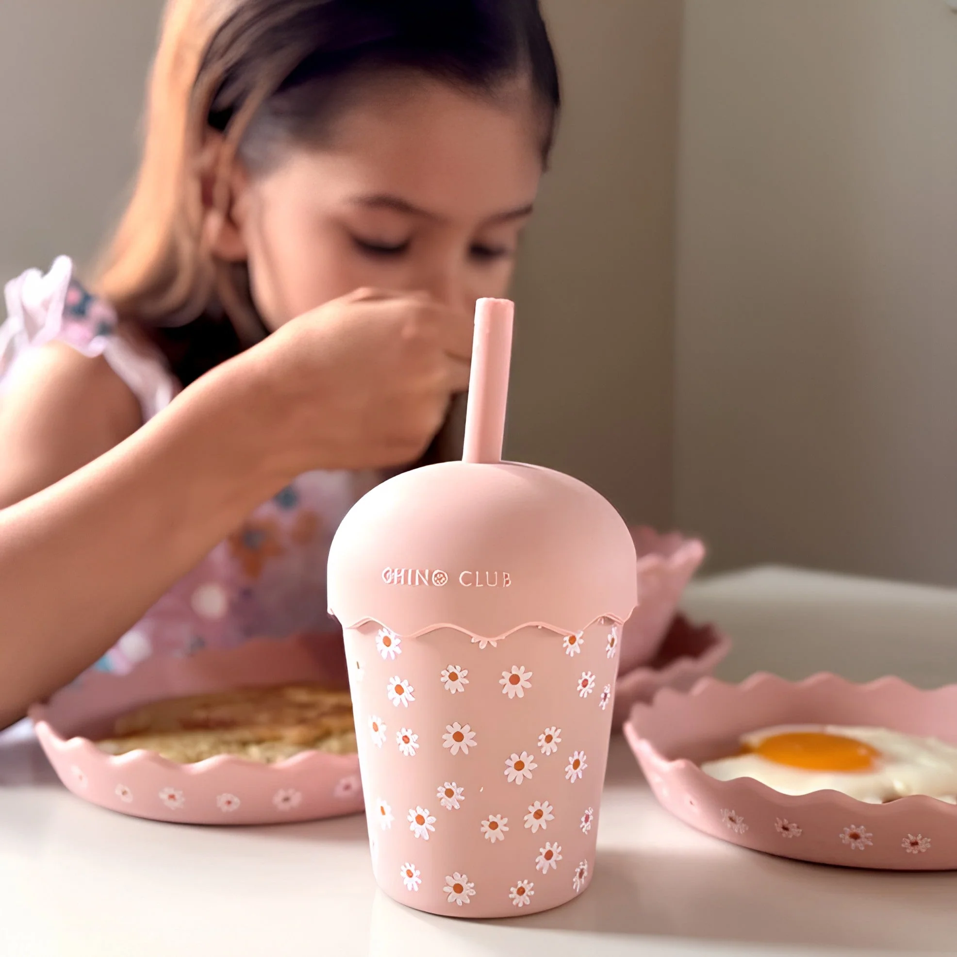 Pink Daisy Mini Toddler Smoothie Cup & Straw 200ml - Image 8