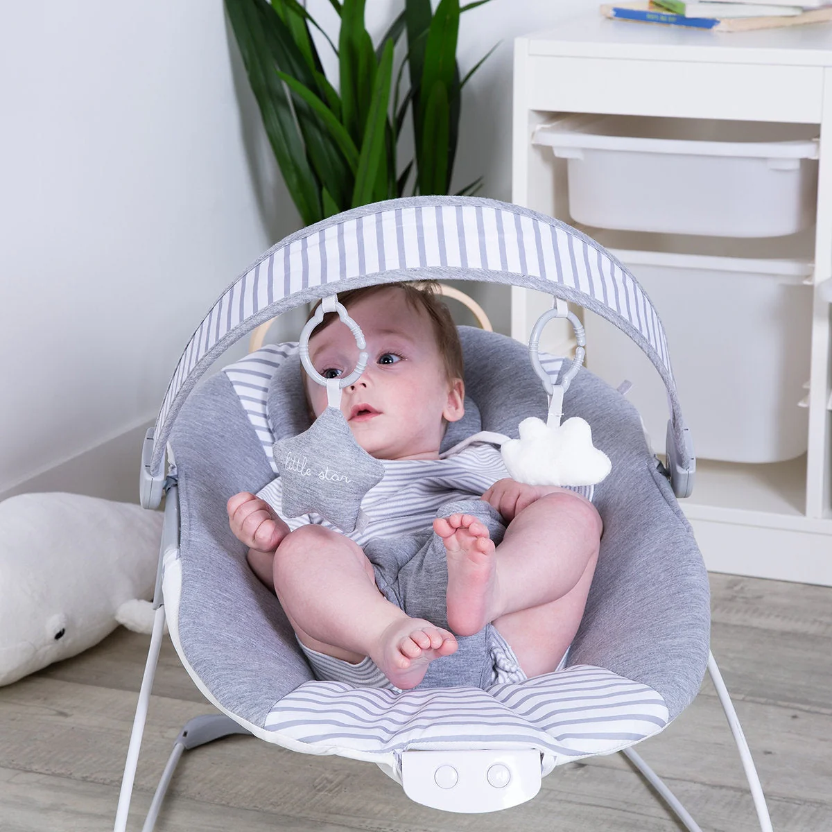 Red Kite Cozy Bouncer - Image 23