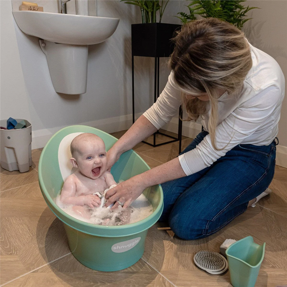 Shnuggle Baby Bath - Image 15