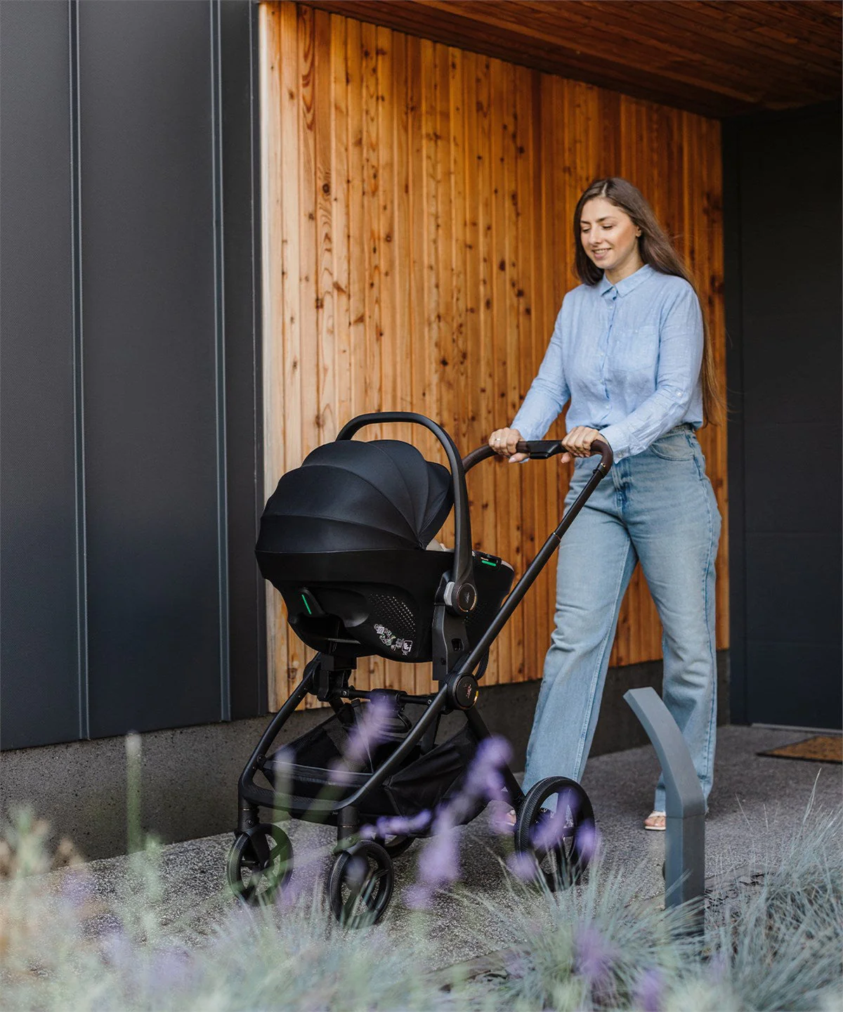 Venicci Tiago 360 i-Size Car Seat - Image 19